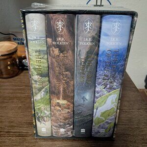 The Hobbit & the Lord of the Rings Boxed Set: Illustrated Edition J.R.R. Tolkien